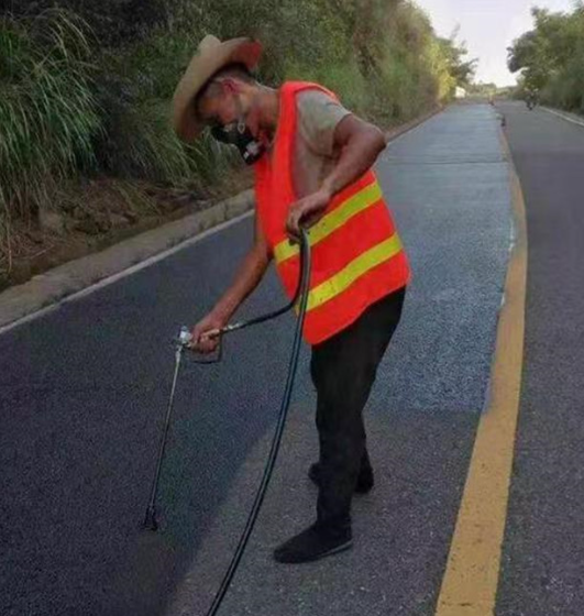 株洲路面喷涂翻新彩色步道施工方案